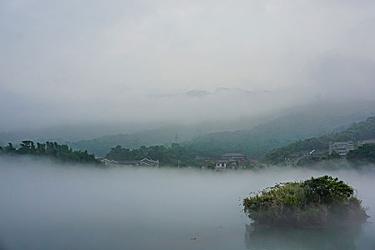 月嫂多少錢一個月？選擇月嫂服務的成本與價值分析