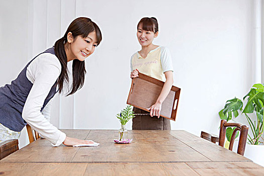 保潔小時(shí)工：為您提供更便捷、優(yōu)質(zhì)的居家服務(wù)
