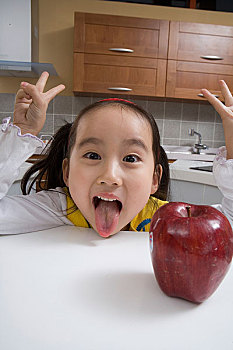 4小時保姆工資是多少？揭秘現代家庭保姆服務的真實價格！
