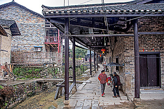 月嫂有多少錢(qián)？揭秘月嫂服務(wù)行業(yè)的價(jià)值與價(jià)格