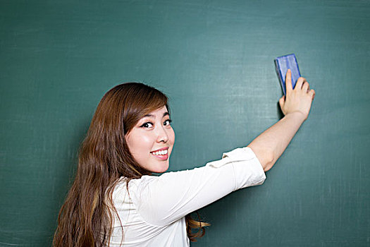 蘇州保潔多少錢一小時(shí)？讓我們來揭開價(jià)格背后的秘密！