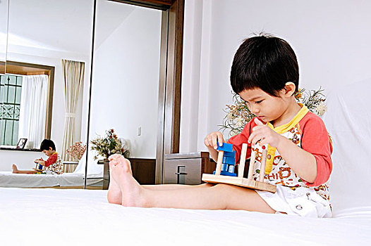 保姆住家多少錢？了解雇傭住家保姆的費(fèi)用與選擇