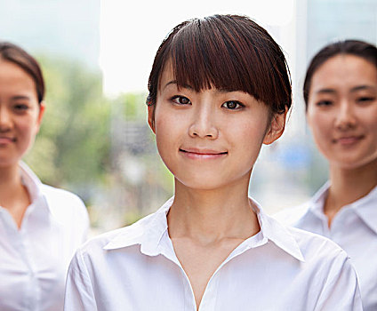 照顧老人的保姆多少錢？揭開高品質養老服務的秘密