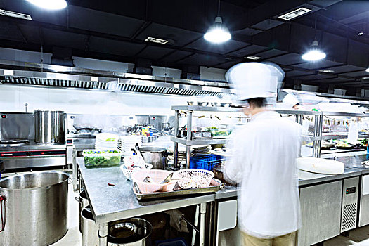 老保姆做飯工資多少？揭秘背后的收入與工作內(nèi)容