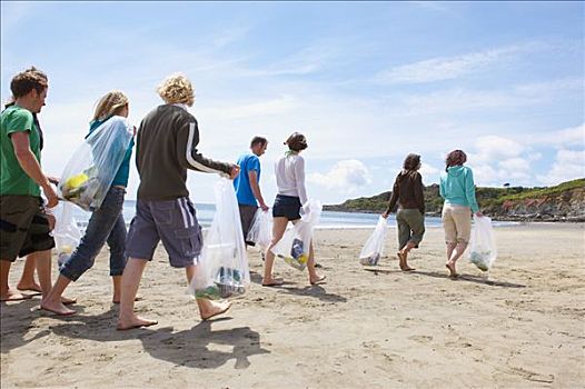 北京找一保姆多少錢？一文帶你揭秘保姆費用真相