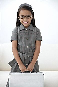 家政服務(wù)包括多少項(xiàng)目？全面解析現(xiàn)代家政服務(wù)的種類與優(yōu)勢(shì)
