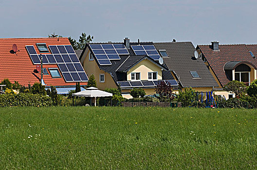 哈爾濱住家保姆多少錢？選擇最合適的住家保姆服務方案