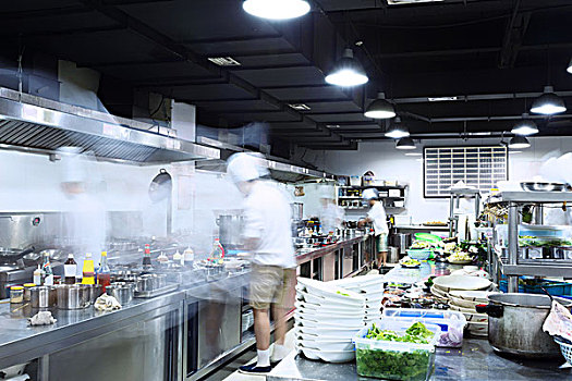 昆明白天保姆多少錢一月？揭秘昆明家政服務市場的新趨勢