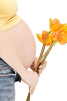 大連看小孩保姆價格多少？如何找到合適的保姆？