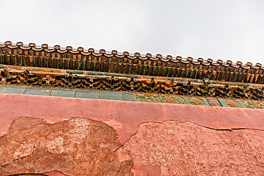 育嬰師多少錢？揭秘專業(yè)育嬰師的價(jià)值與收費(fèi)標(biāo)準(zhǔn)
