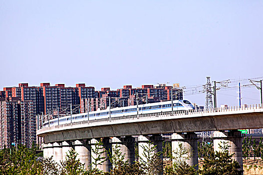建德保姆工資多少？全面解讀建德地區(qū)保姆薪資與市場(chǎng)現(xiàn)狀