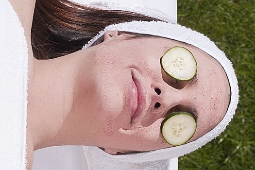 居家阿姨工資多少錢？揭秘行業薪酬與發展趨勢