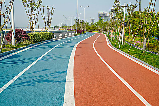 找車務代理車檢多少錢？輕松解決您的車檢煩惱