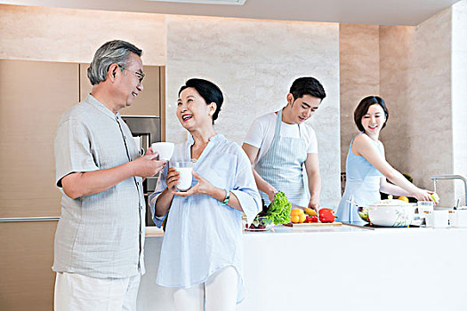 南京保姆一個(gè)小時(shí)多少錢？揭秘南京保姆行業(yè)的價(jià)格與服務(wù)