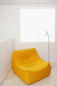 除暴電影成本多少？揭秘背后的制作費用與創作挑戰