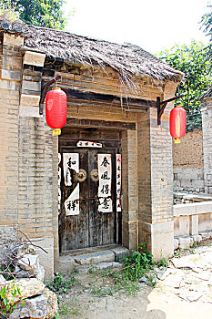 家政服務(wù)老人多少錢(qián)？讓您的父母享受尊貴關(guān)懷的同時(shí)輕松生活