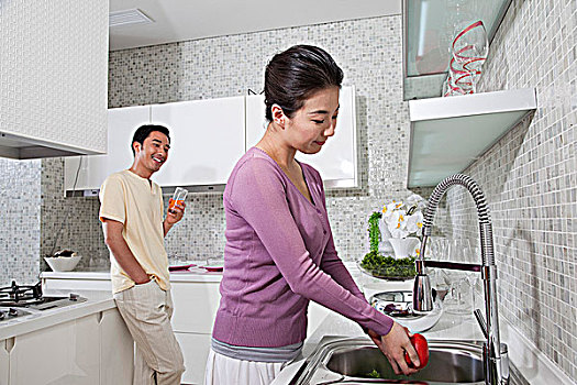 家政服務(wù)兩個小時多少錢？輕松享受高品質(zhì)生活，價格實惠，讓你無憂！