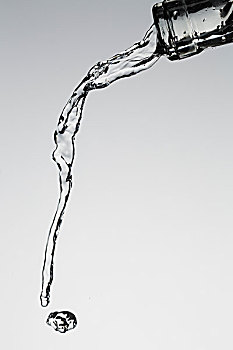 生活保姆每月工資多少錢？揭秘不同地區(qū)與經(jīng)驗(yàn)的工資差異