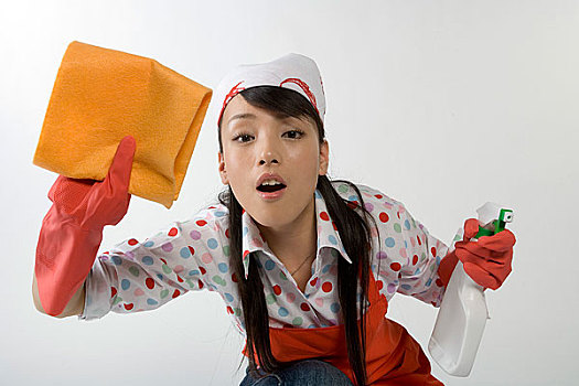保姆育兒師多少錢一個(gè)月？全面解析價(jià)格與服務(wù)