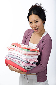 白班保姆價(jià)格是多少？如何選擇合適的白班保姆？