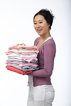 上海正規月嫂多少錢？揭開月嫂服務的真相與價格