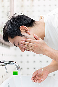 陰陽師投資多少錢？讓我們來探討這款熱門游戲的價(jià)值與回報(bào)