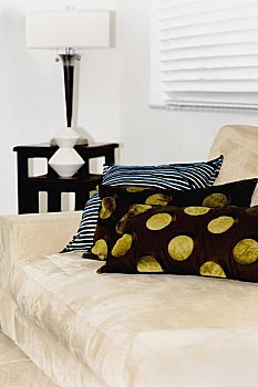 昌平月嫂多少錢？如何選擇最合適的月嫂服務？
