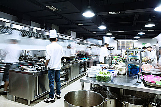 全天護工多少錢一天？一文帶你了解全方位護工服務(wù)的費用與選擇