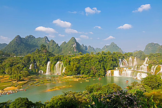 南京一個(gè)住家保姆多少錢？了解保姆價(jià)格背后的價(jià)值與選擇