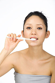 醫院護工多少錢一天？了解護理費用，輕松選擇專業服務！