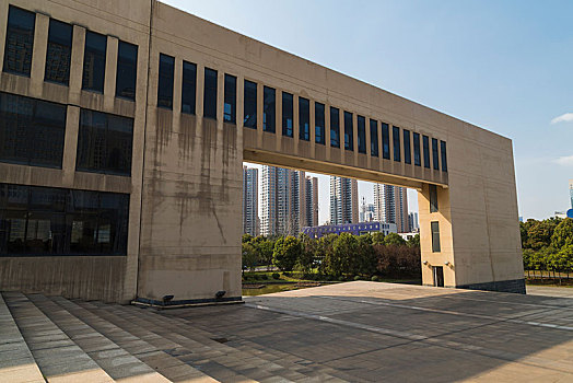 沈陽鐘點工工資多少？揭秘沈陽鐘點工市場現狀及發展趨勢