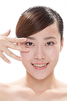 如何選擇合適的保姆？月薪到底是多少？