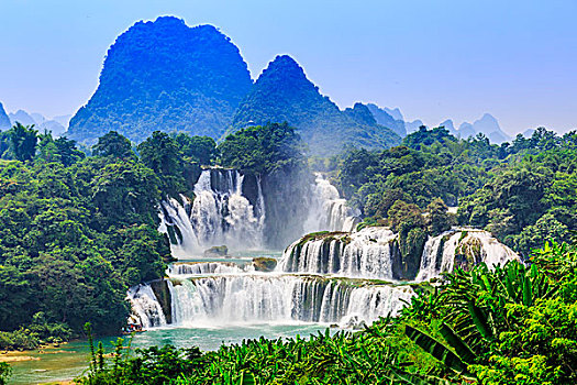 瀘州育嬰師多少錢(qián)一月？揭秘薪資行情與就業(yè)前景