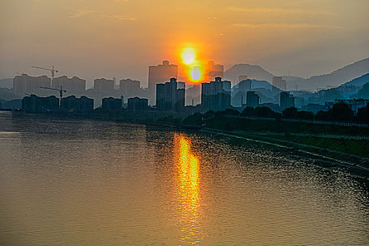 湖州鐘點(diǎn)保姆價(jià)格解析：如何選擇性?xún)r(jià)比最高的服務(wù)？
