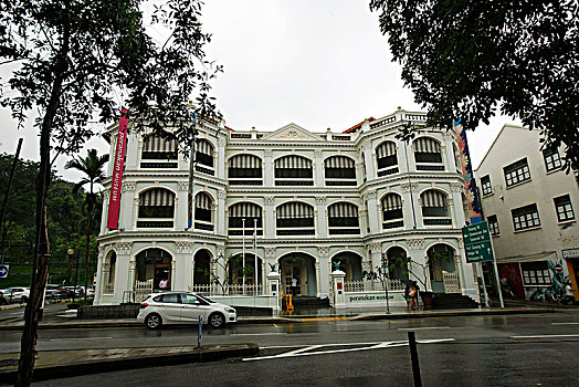 西寧住家保姆價格多少？揭秘西寧住家保姆市場的真實價格和選擇技巧