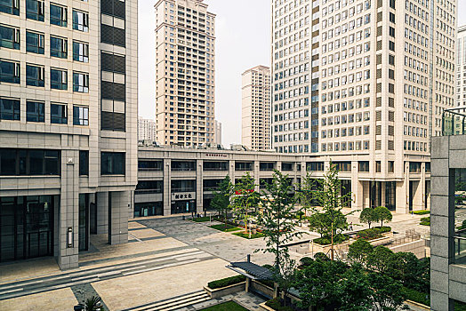 北京找個(gè)保姆多少錢？揭秘北京保姆市場(chǎng)的價(jià)格與選擇