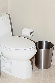 住家保姆月工資多少錢？讓你了解雇傭住家保姆的真相