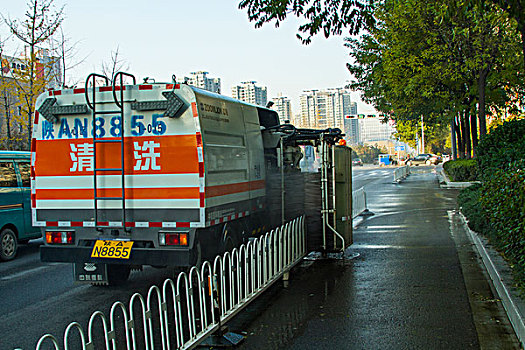 癱瘓老人護工多少錢？選擇合適護工讓老人的晚年更有尊嚴
