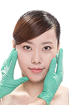 深圳羅湖保姆工資多少錢？深度揭秘背后的薪資趨勢與市場需求