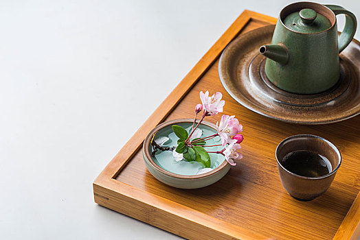 參加月嫂考試多少錢？月嫂行業前景分析與考試費用指南