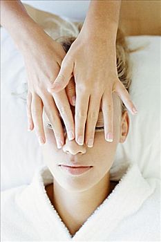 成都的保姆工資多少？看這里，了解真實(shí)行情！