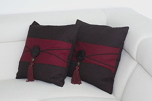 醫(yī)院護(hù)工多少錢一天？了解護(hù)理費(fèi)用，輕松選擇專業(yè)服務(wù)！