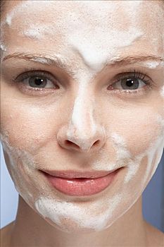 醫院高級護工多少錢一天？讓我們來看看這個關乎健康的投資！