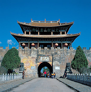 南昌育嬰師多少錢一月？揭秘月薪與行業(yè)前景