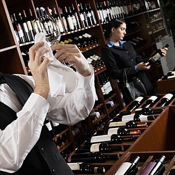 鐘點護工多少錢一天？了解護理服務(wù)的費用與價值
