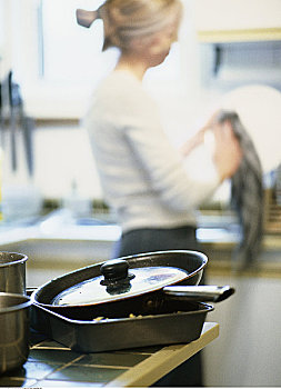 蘇州上門家政保姆多少錢？家政服務市場大揭秘