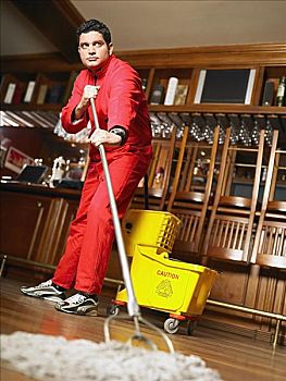 平度家政服務(wù)：數(shù)量多樣，品質(zhì)保障，如何選擇更合適的家政公司？