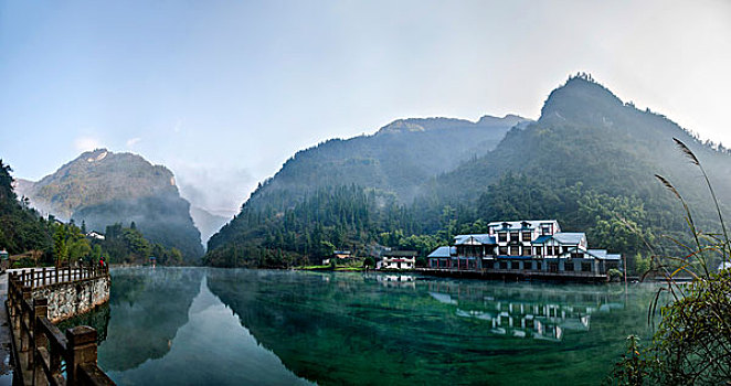 洛陽住家保姆月薪多少？揭秘洛陽住家保姆薪資待遇與市場行情
