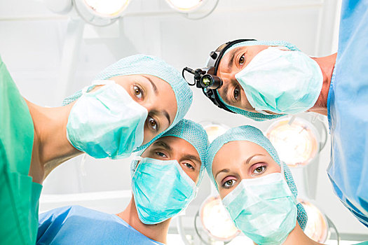 蔡塘搬家公司費用多少？揭開搬家費用的真相，幫你省心省錢！