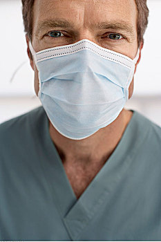 平時(shí)洗鞋多少錢(qián)？讓你省心又省錢(qián)的洗鞋攻略